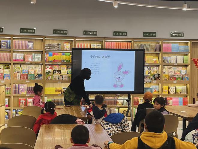 走进童诗童谣的奇妙世界：张菱儿老师与小读者共赴诗意之旅(图3)