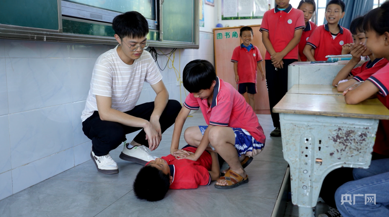 湖南宁远：疏堵结合筑牢防溺水“安全屏障”(图1)